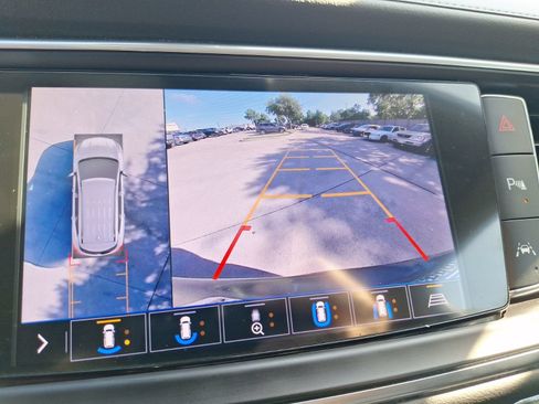 Used 2020 Buick Enclave Avenir FWD image 25