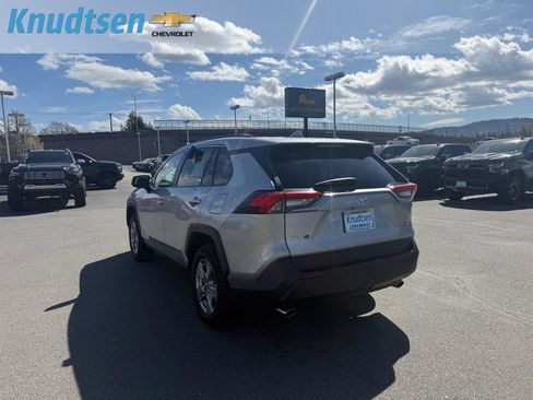 Used 2024 Toyota RAV4 XLE image 5