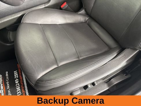 Used 2025 Cadillac XT6 Premium Luxury FWD image 15