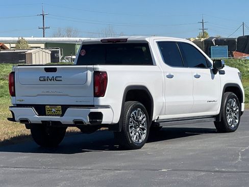 Used 2024 GMC Sierra 1500 Denali Ultimate AWD/4WD image 4