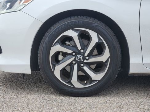 Used 2016 Honda Accord EX-L image 5