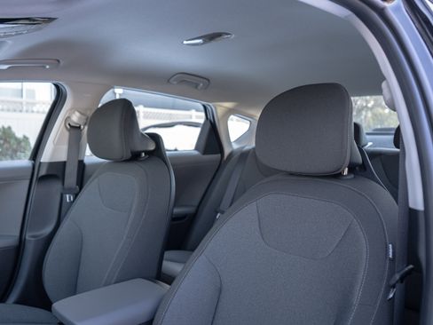 New 2025 Kia K4 FWD image 13