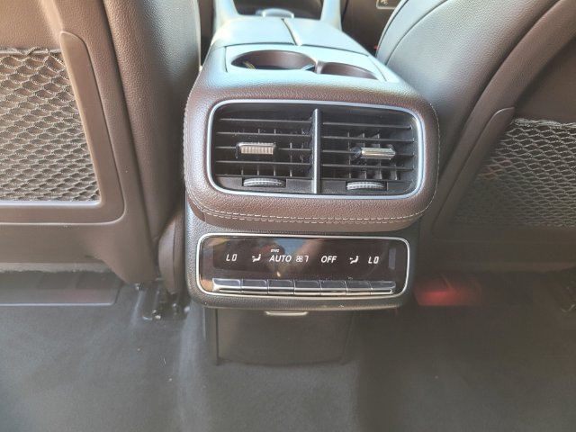 Used 2022 Mercedes-Benz GLS 450 4MATIC image 17