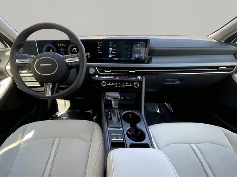 Certified 2025 Hyundai Sonata SE FWD image 7
