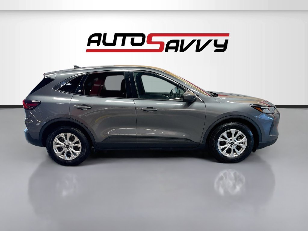 Used 2023 Ford Escape Active w/ Tech Pack #2 FWD image 8