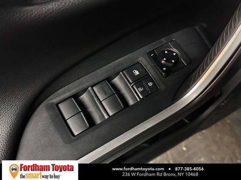 Used 2019 Toyota RAV4 Limited w/ Advanced Technology Package AWD/4WD image 16