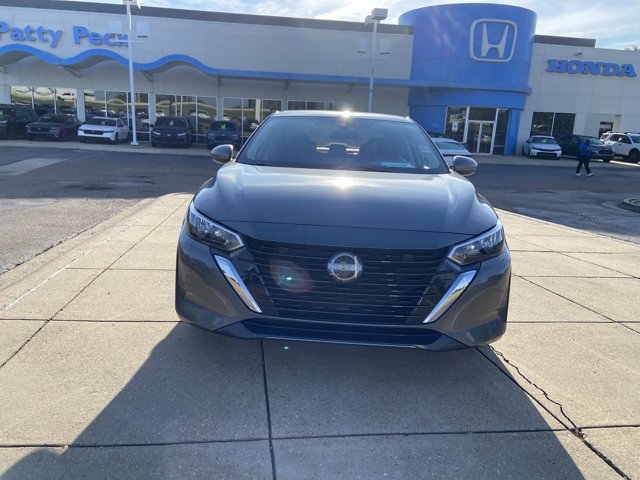 Used 2025 Nissan Sentra SV FWD image 3