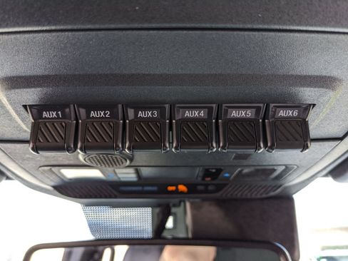 Used 2023 Ford Bronco Badlands AWD/4WD image 8