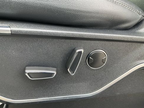 Used 2023 Ford F150 Lariat w/ Equipment Group 502A High image 19