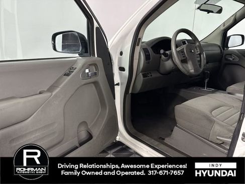 Used 2021 Nissan Frontier S image 10