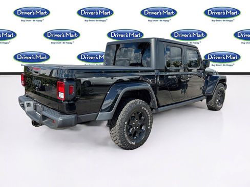 Used 2023 Jeep Gladiator Sport AWD/4WD image 7