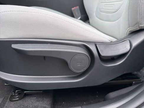 New 2026 Hyundai Santa Cruz SE FWD image 12