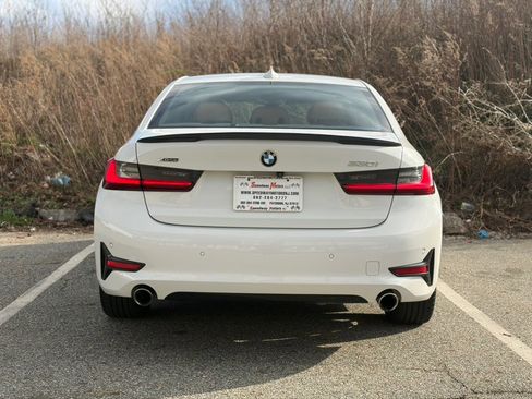Used 2022 BMW 330i xDrive Sedan w/ Driving Assistance Package image 7