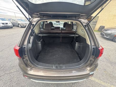 Used 2018 Mitsubishi Outlander SEL AWD/4WD image 30