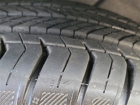 Used 2025 Cadillac Lyriq Luxury image 29