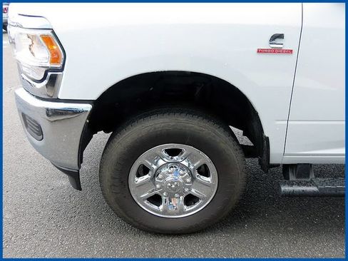 Certified 2024 RAM 2500 Tradesman w/ Chrome Appearance Group AWD/4WD image 4