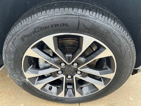 Certified 2021 Jeep Grand Cherokee L Overland w/ Luxury Tech Group IV AWD/4WD image 8