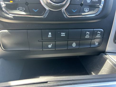 Used 2015 RAM 1500 Big Horn image 29