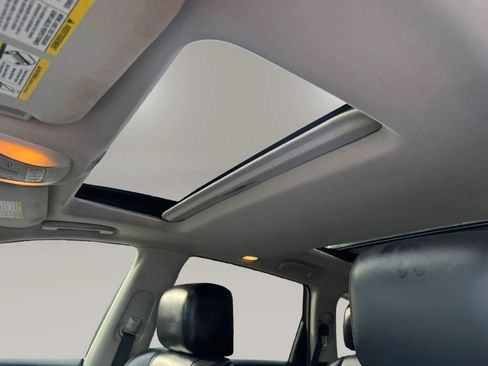 Used 2013 INFINITI JX35 AWD w/ Premium Pkg image 18