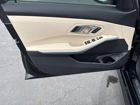 Used 2023 BMW 330i Sedan w/ Premium Package RWD image 8