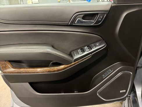 Used 2019 Chevrolet Tahoe LT AWD/4WD image 14
