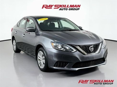 Used 2017 Nissan Sentra SV FWD image 1