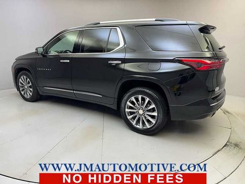 Used 2022 Chevrolet Traverse Premier AWD/4WD image 3