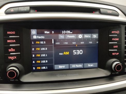 Used 2017 Kia Sorento LX w/ LX Convenience Package image 25