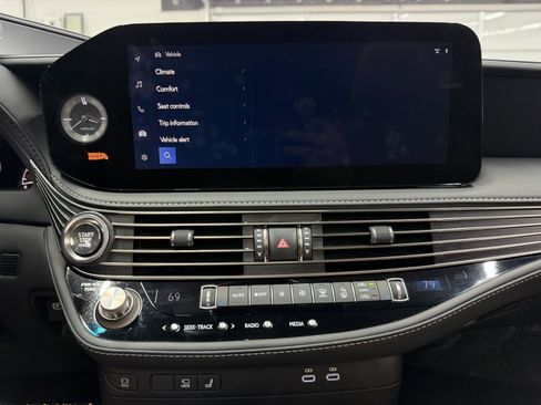 Used 2023 Lexus LS 500 image 15