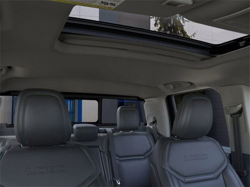 New 2025 Ford Maverick Lobo image 12