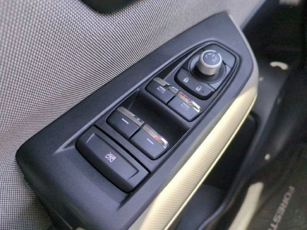 Used 2026 Subaru Forester Premium AWD/4WD image 27