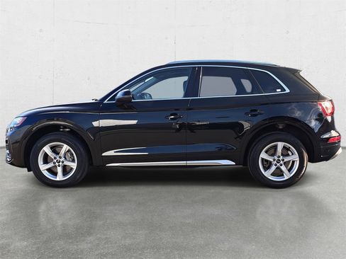 Used 2023 Audi Q5 2.0T Premium w/ Convenience Package image 8