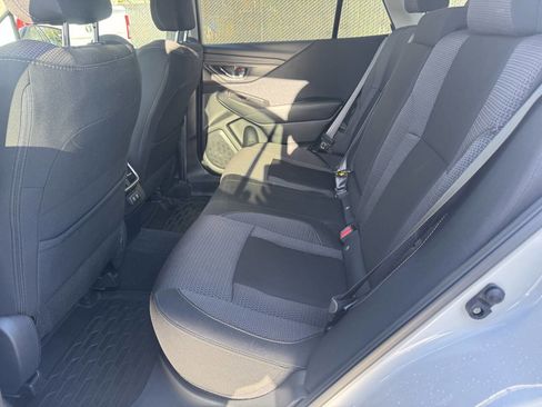 Used 2022 Subaru Outback Premium image 7
