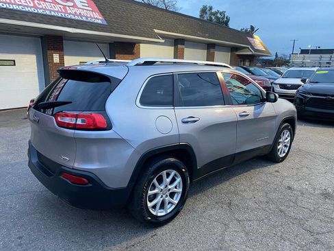 Used 2014 Jeep Cherokee Latitude image 9