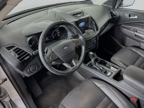 Used 2017 Ford Escape Titanium w/ Equipment Group 301A AWD/4WD image 2