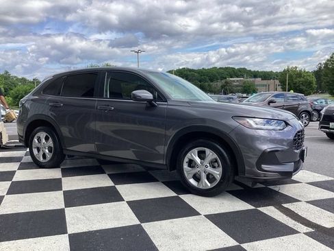 Used 2025 Honda HR-V LX image 4