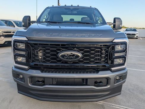 New 2026 Ford F250 XLT w/ XLT Premium Package AWD/4WD image 3