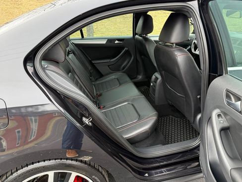 Used 2014 Volkswagen Jetta GLI Autobahn image 19