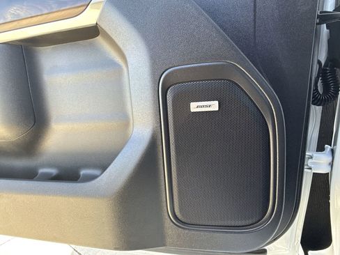 Used 2022 GMC Sierra 1500 SLT w/ SLT Premium Plus Package image 23