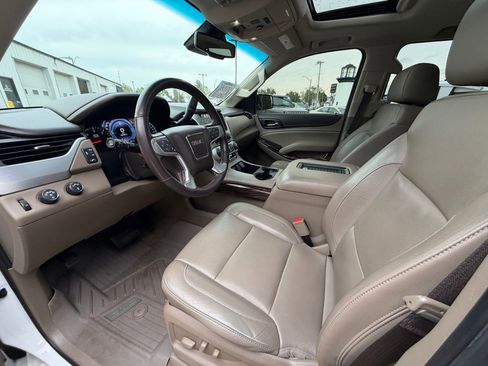 Used 2017 GMC Yukon SLT w/ Open Road Package image 14