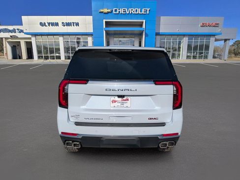 Used 2026 GMC Yukon XL Denali w/ Advanced Technology Package RWD image 10
