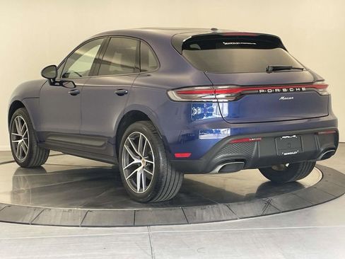 Used 2024 Porsche Macan image 3