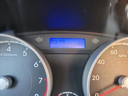 Used 2010 Hyundai Accent GS w/ Premium Pkg 3 image 18