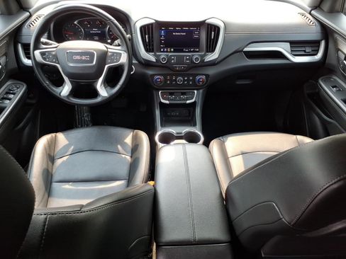 Used 2024 GMC Terrain SLT FWD image 9