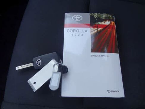 Used 2023 Toyota Corolla LE FWD image 26