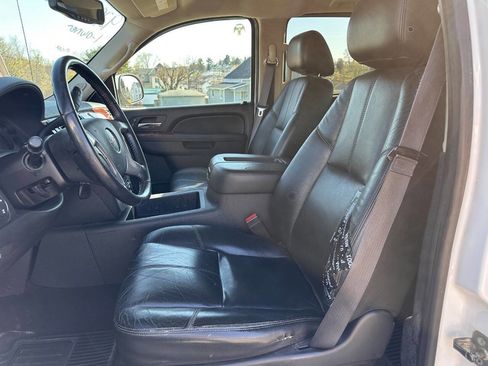 Used 2013 GMC Sierra 2500 SLT w/ SLT Convenience Package image 2