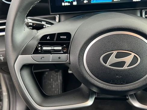 Certified 2025 Hyundai Elantra SEL image 23