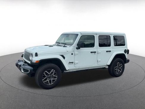 Used 2025 Jeep Wrangler Unlimited Sahara AWD/4WD image 7