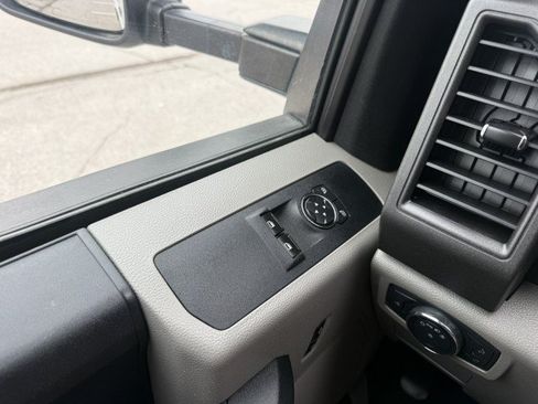 Used 2019 Ford F250 XL w/ Power Equipment Group RWD image 27
