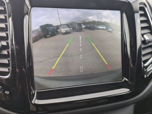 Used 2019 Jeep Compass Limited image 10